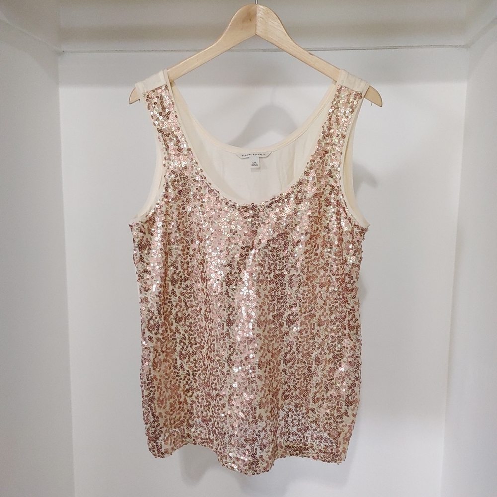 Banana Republic Sequin Tank Top in Gold and Cream
